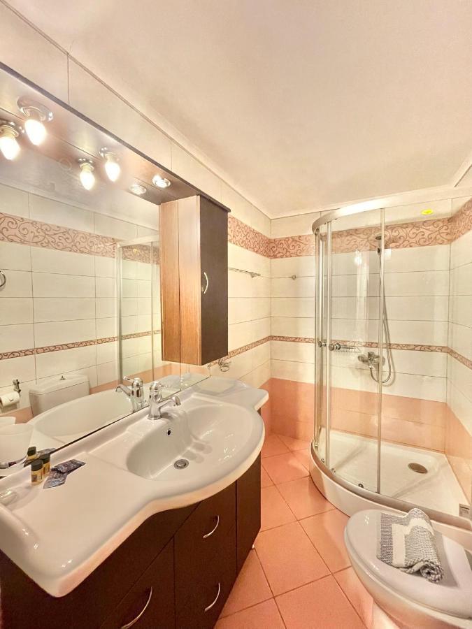Entheon Rooms Marathópolis Esterno foto